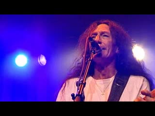 ken hensley with live fire in concert 2005