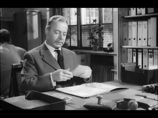 a man passes through a wall (germany. comedy. 1959)